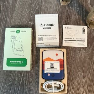 Casey Opposites Attract Day and Night Color block Mountains Power Pank Qi2